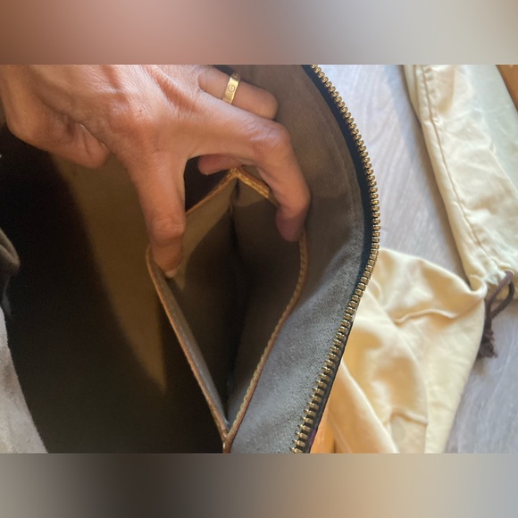 💯% Authentic Alma Multicolor Noir Murakami purse - Picture 7 of 15